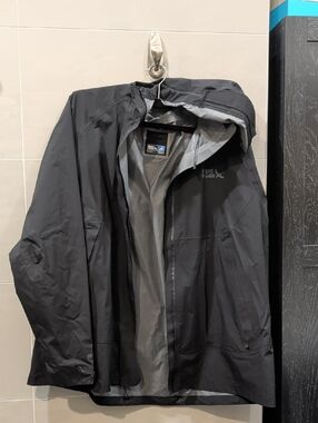 Eddie Bauer Black Women's Hooded Raincoat